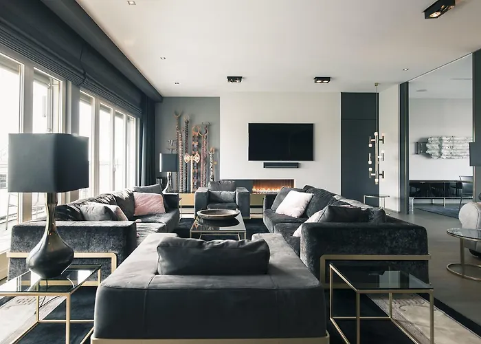 Monbijou Penthouse By Suite030